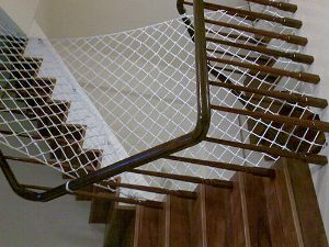 樓梯防墜網